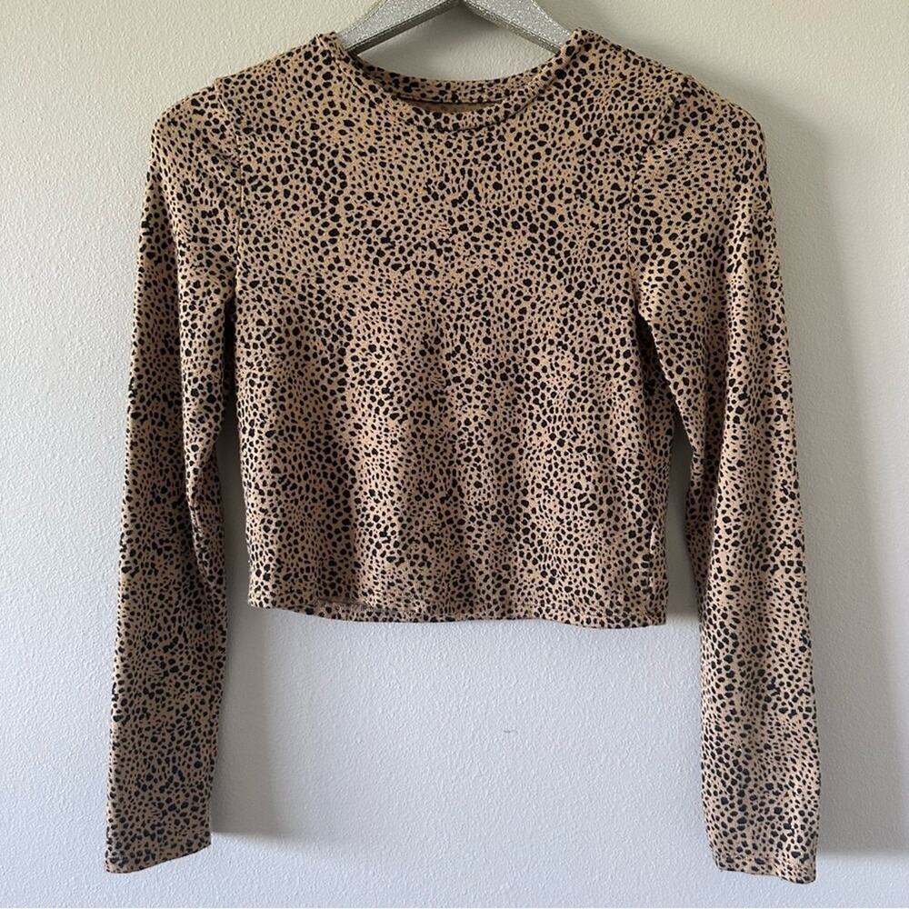 American Eagle Outfitters Leopard Long Sleeve Crop Top - Picture 2 of 5